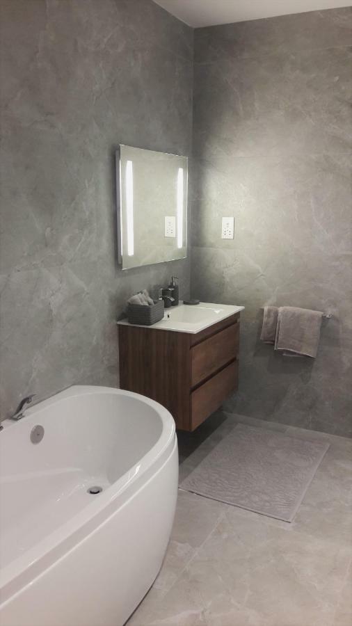 Duplex Maisonette With Heated P-Pool And Jacuzzi Saint Julian's Exterior photo