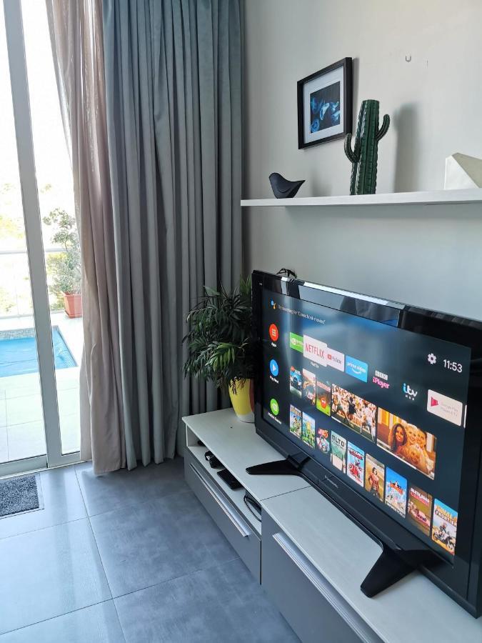 Duplex Maisonette With Heated P-Pool And Jacuzzi Saint Julian's Exterior photo